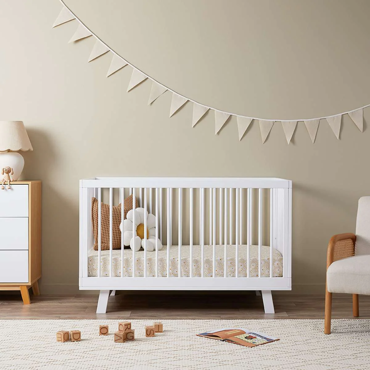 Cove White Three Piece Nursery Furniture Set - Image 2