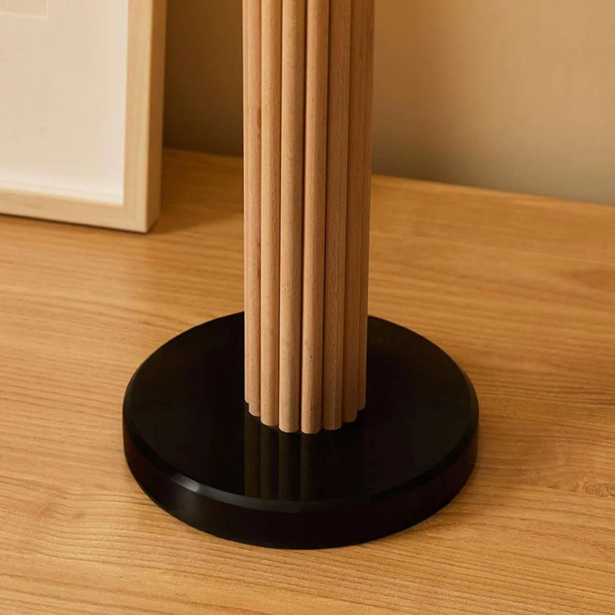 Eve Black Marble Base Table Lamp - Image 4