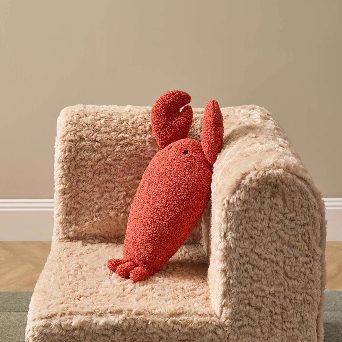 Levi Lobster Cushion - Image 2
