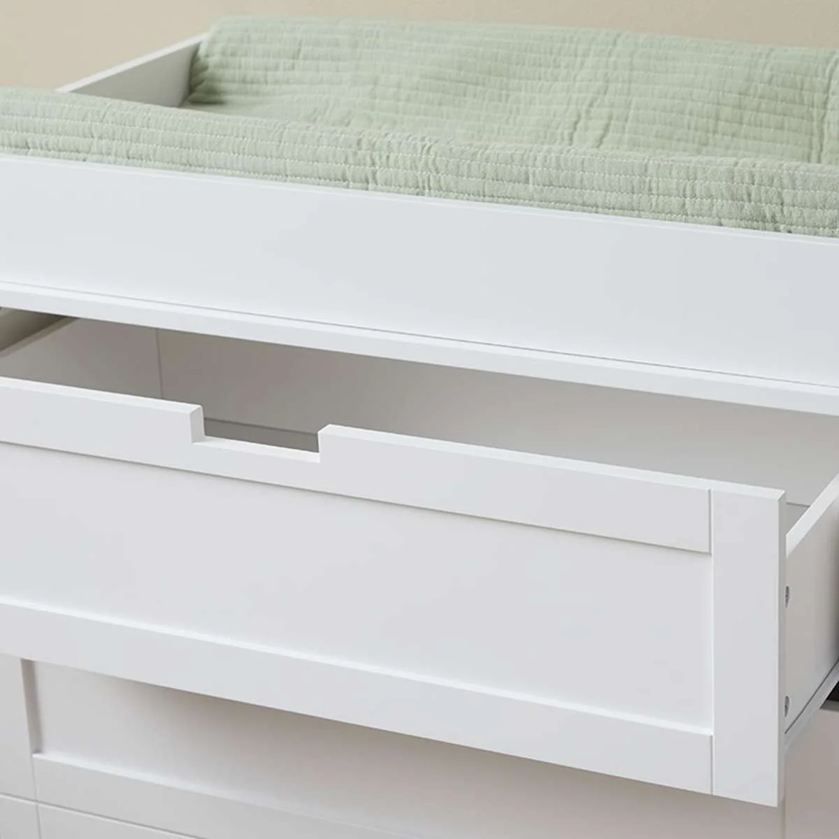 Newport Change Table with Removable Top - Image 5